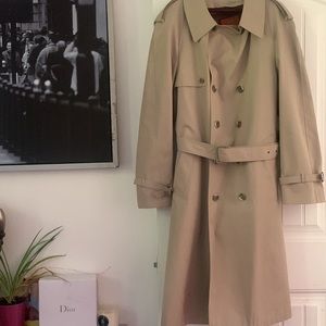 Bentleys of London rainwear of distinction size 40 tall perfect condition